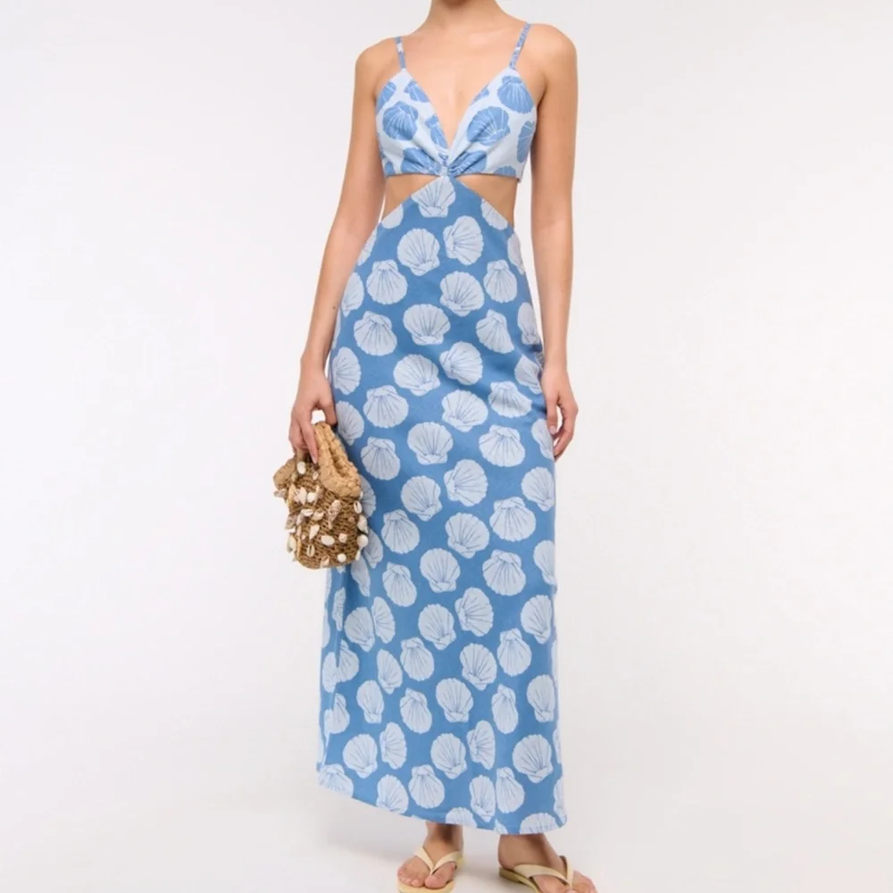 Abercrombie & Fitch Blue and White Shell Print Cutout Maxi Dress